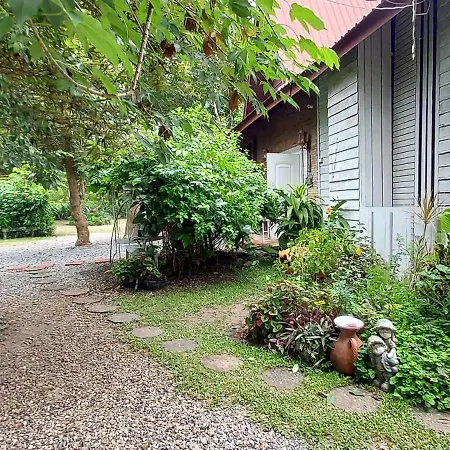 Village Homestay Udon Thani Exterior photo
